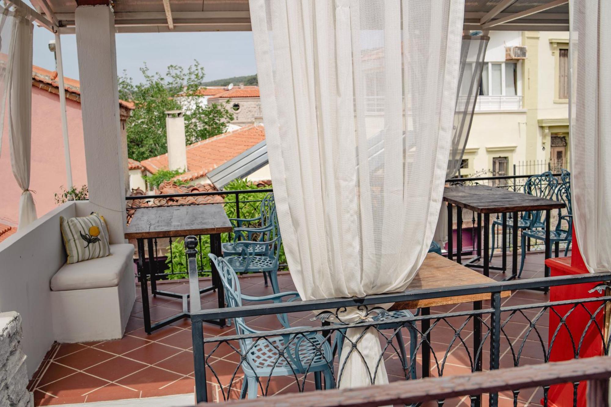 Cunda Mor Limon Otel Ayvalı Exterior foto
